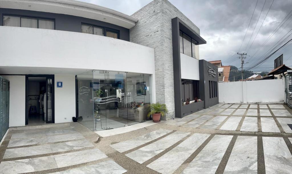 Hostal Entre Rios Cuenca Exterior foto
